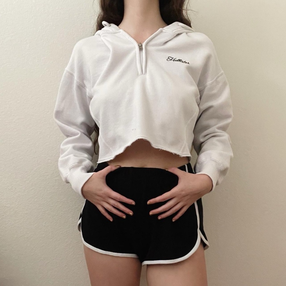 white zip up jacket crop top